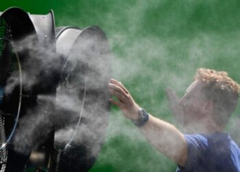 Gran parte de EEUU está bajo temperaturas congelantes en un invierno que apenas dura 1 mes y que ya ha causado una serie de inconvenientes.