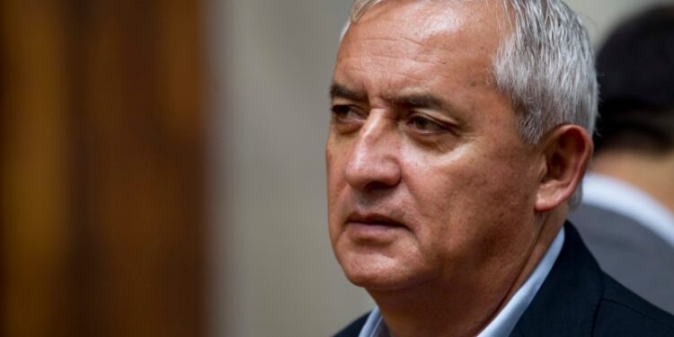 Expresidente de Guatemala Otto Pérez Molina sale de prisión