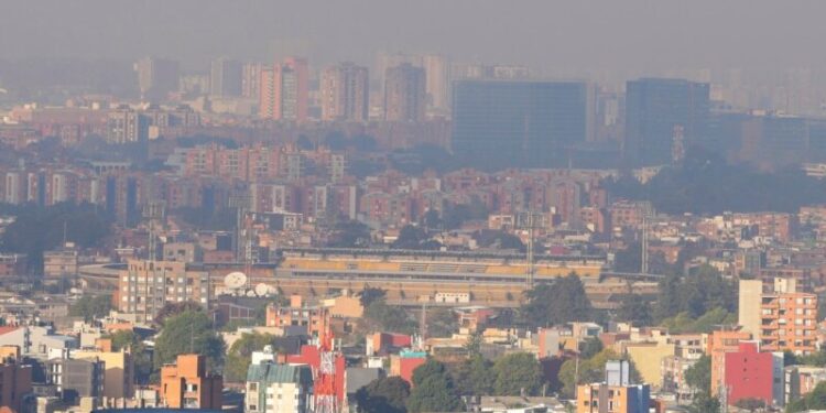 Una explosión en una fábrica de alimentos deja al menos ocho heridos en Bogotá