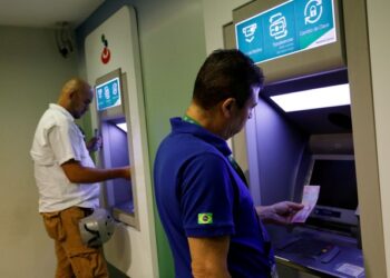 Retiro de dólares en cajeros automáticos en Venezuela: ¿Eso es posible?