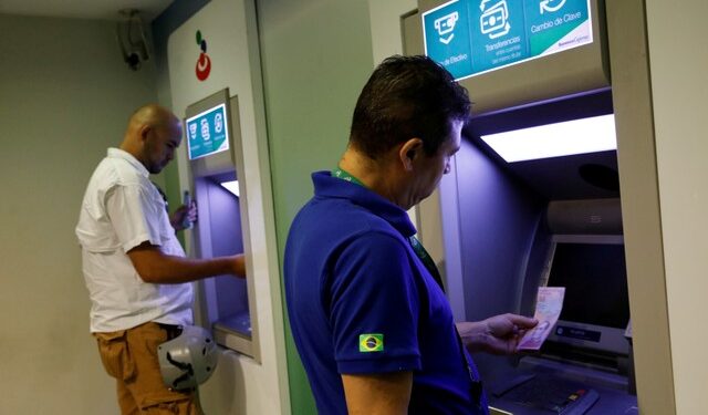Retiro de dólares en cajeros automáticos en Venezuela: ¿Eso es posible?