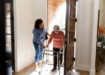 Se hizo pasar por su tía fallecida en Nueva Jersey durante 25 años por este insólito motivo