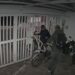 Ladrones descarados: robaron bicicleta y, como estaba dañada, volvieron para cambiarla por una buena (VIDEO)