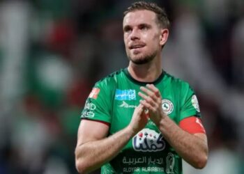 Figura del fútbol inglés rompe el silencio tras abandonar la liga árabe