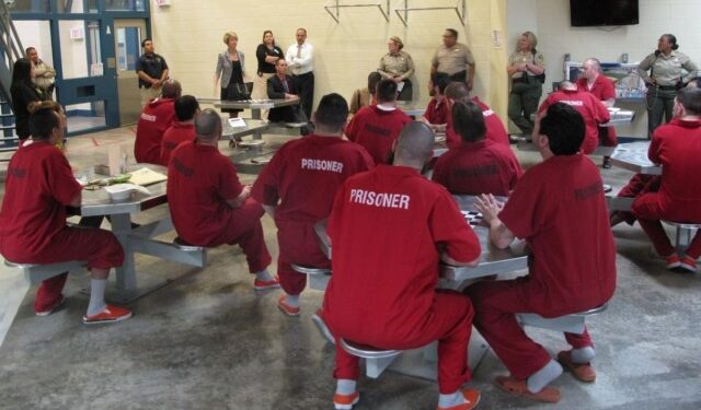 La novedosa estrategia de la mafia latina para traficar desde cárceles de California