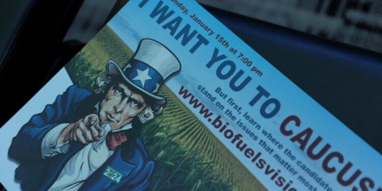 Iowa y sus tradicionales caucus dan inicio al año electoral en EEUU