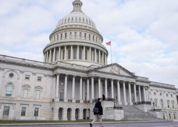 Legisladores regresan a Washington entre negociaciones para acuerdo de seguridad fronteriza