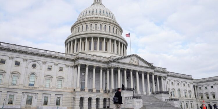 Legisladores regresan a Washington entre negociaciones para acuerdo de seguridad fronteriza