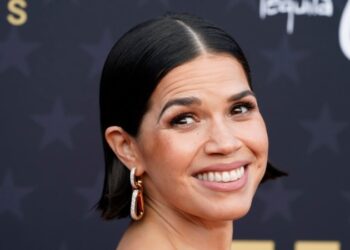 América Ferrera también hace historia