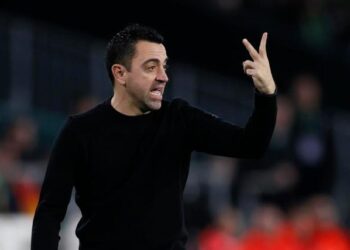 “Lo ha visto todo el mundo”: Xavi cuestionó la polémica victoria de Real Madrid ante Almería