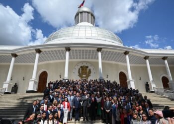 Venezuela: ¿El chavismo deja abierta una ventana para defender el Esequibo en la CIJ?