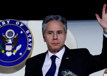 Blinken visita Emiratos Árabes Unidos y Arabia Saudita en intento por frenar propagación de guerra Israel-Hamás