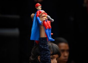 Arresto de 33 oficiales militares despierta críticas y evidencia posible fisura en la Fanb