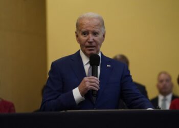 Biden promete responder a la muerte de soldados en Jordania, Irán niega estar implicado