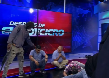 Canal de TV asaltado por criminales armados reanudó su transmisión en Ecuador (VIDEO)