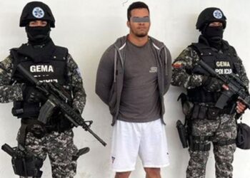 Ecuador deportó a Colombia a alias “Comandante Gringo”, cabecilla de una disidencia de las Farc