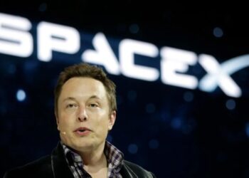 Elon Musk demandó al regulador laboral de EEUU por despido de empleados en SpaceX