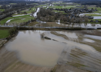 Al menos dos muertos y graves inundaciones en medio del primer temporal del año en Europa
