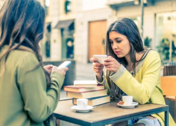 Cinco formas en las que el uso abusivo de pantallas afecta a la salud mental