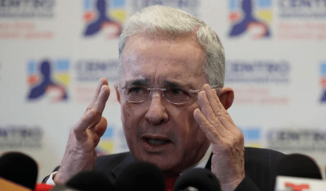 La dura respuesta de Álvaro Uribe a Juan Manuel Santos