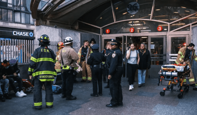 Choque de trenes en el metro de Nueva York dejó 24 heridos (Video)