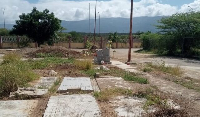 Camposanto en municipio Miranda de Falcón, convertido en “monte y culebra” por la desidia de la alcaldía chavista