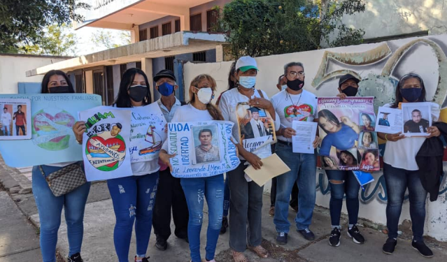 Familiares de balseros venezolanos desaparecidos identifican lancha hallada con un cuerpo en Colombia