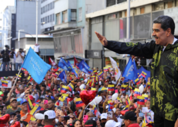 “Voy a seguir gobernando este país”, vociferó Maduro pese a que todavía no hay cronograma electoral