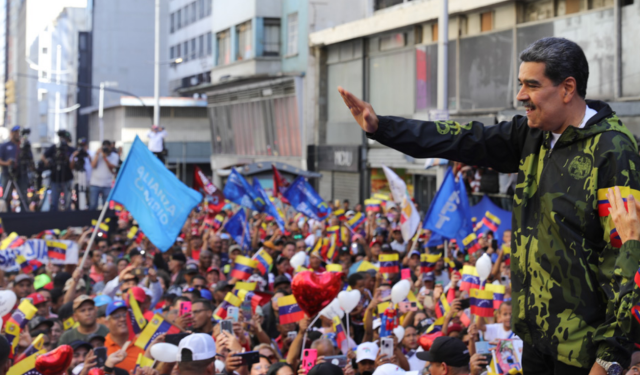 “Voy a seguir gobernando este país”, vociferó Maduro pese a que todavía no hay cronograma electoral