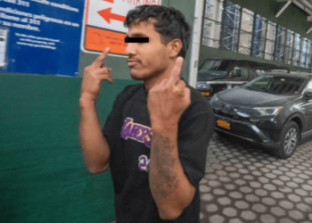 Venezolanos esperaban asilo en EEUU, pero patearon sin piedad a dos policías cerca de Times Square