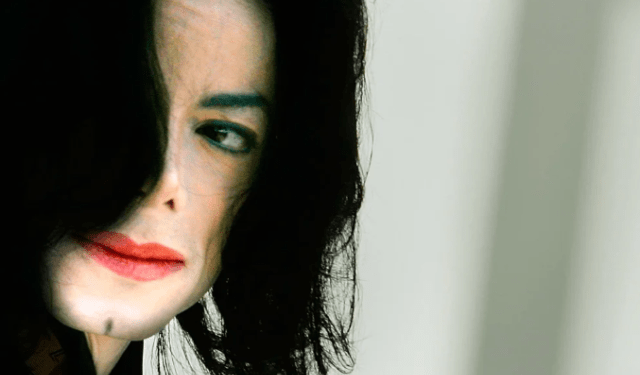 ¿Qué dicen los documentos de Epstein sobre Michael Jackson y su presencia en la casa de Palm Beach?