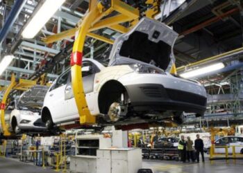 Producción de carros en Venezuela cae un 19 % en 2023, a 61 unidades, según Cavenez