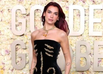 El sufrimiento de Dua Lipa en la gala de los Globos de Oro