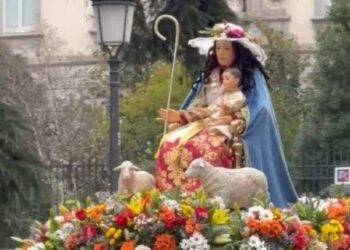 ¡Ah Mundo Barquisimeto! Resonó en la ciudad de Madrid, en las voces larenses devotas de la Divina Pastora (VIDEO)