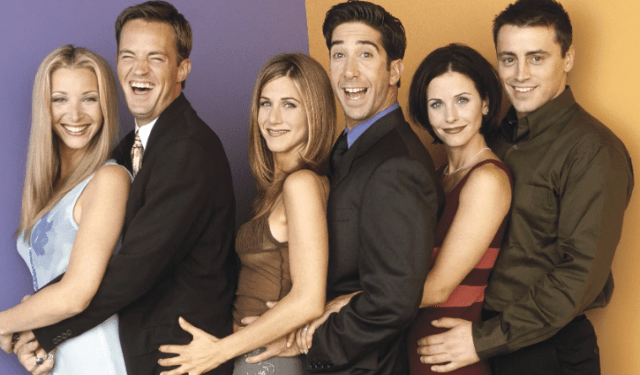 Guiones originales de la serie “Friends” rescatados de un cubo de basura serán subastados
