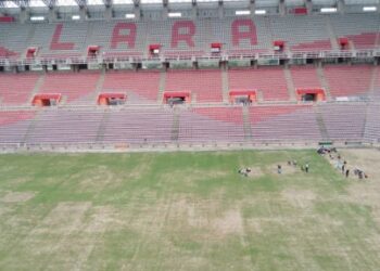 Preocupación por el engramado del Estadio Metropolitano de Cabudare a horas de iniciar el Preolímpico (FOTOS)