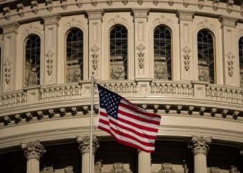 Ucrania, la inmigración y un posible “shutdown” chocan en el Congreso de Estados Unidos