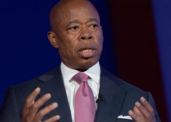 Corrupción y agresión sexual: los escándalos acechan al alcalde de Nueva York