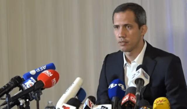 Guaidó rechazó la cobarde agresión de colectivos contra Pérez Vivas