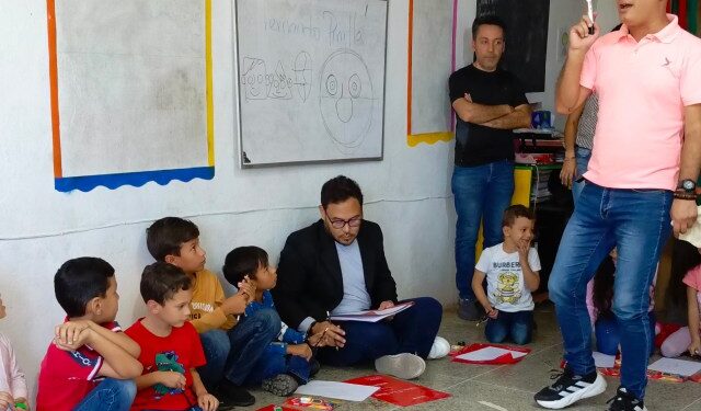 “Nuestros niños necesitan más espacios de cultura y educación”, dijo Fernando Pinilla desde Los Salias