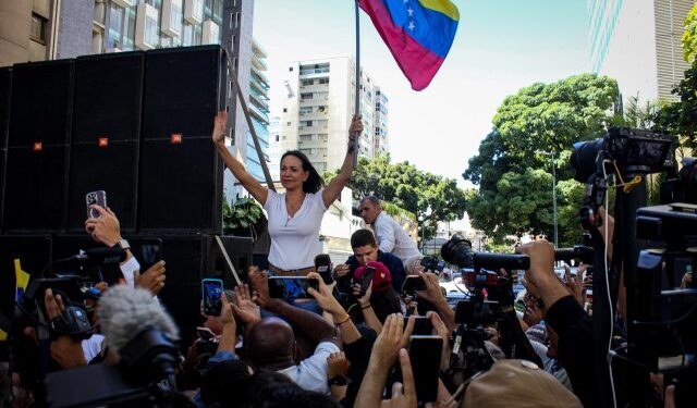 ¿María Corina inhabilitada? Su abogado hace las preguntas que el chavismo no responde