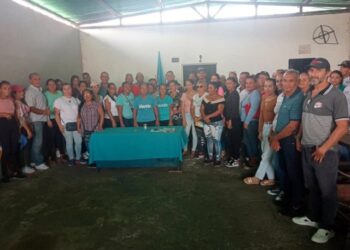 Vente Mérida juramentó a los 16 colegios ciudadanos en el municipio Caracciolo Parra y Olmedo