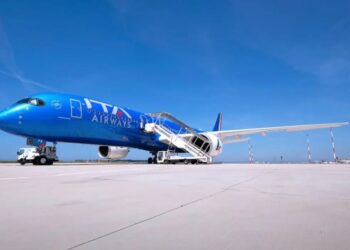 Alerta en las alturas: avión tuvo que aterrizar de emergencia por la muerte de un pasajero