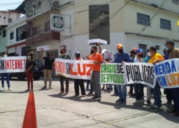 Racionamientos eléctricos y fallas de suministro de agua potable persisten durante el 2024 en Mérida