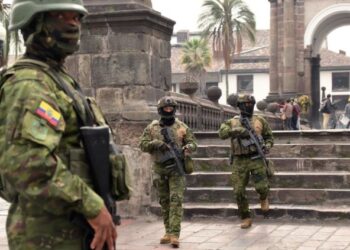 Bolivia intensifica los controles en las fronteras por la situación en Ecuador