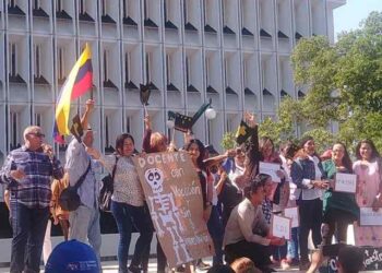 “Los maestros debemos pedir cola para ir a dar clases”: Docentes protestaron en las calles de Maracaibo este #15Ene
