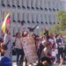 “Los maestros debemos pedir cola para ir a dar clases”: Docentes protestaron en las calles de Maracaibo este #15Ene