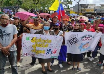 CTV afirma que política de bonos ha debilitado el salario de los trabajadores