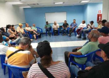 Gremios y sociedad civil de Vargas anunciaron movilización para el #23Ene (FOTOS)