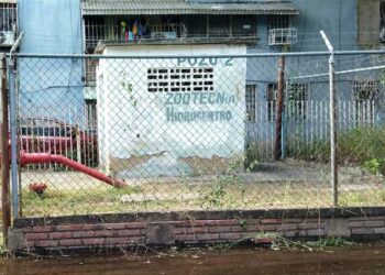 Vecinos de la UD12 en Caña de Azúcar tienen tres meses viviendo “como camellos”